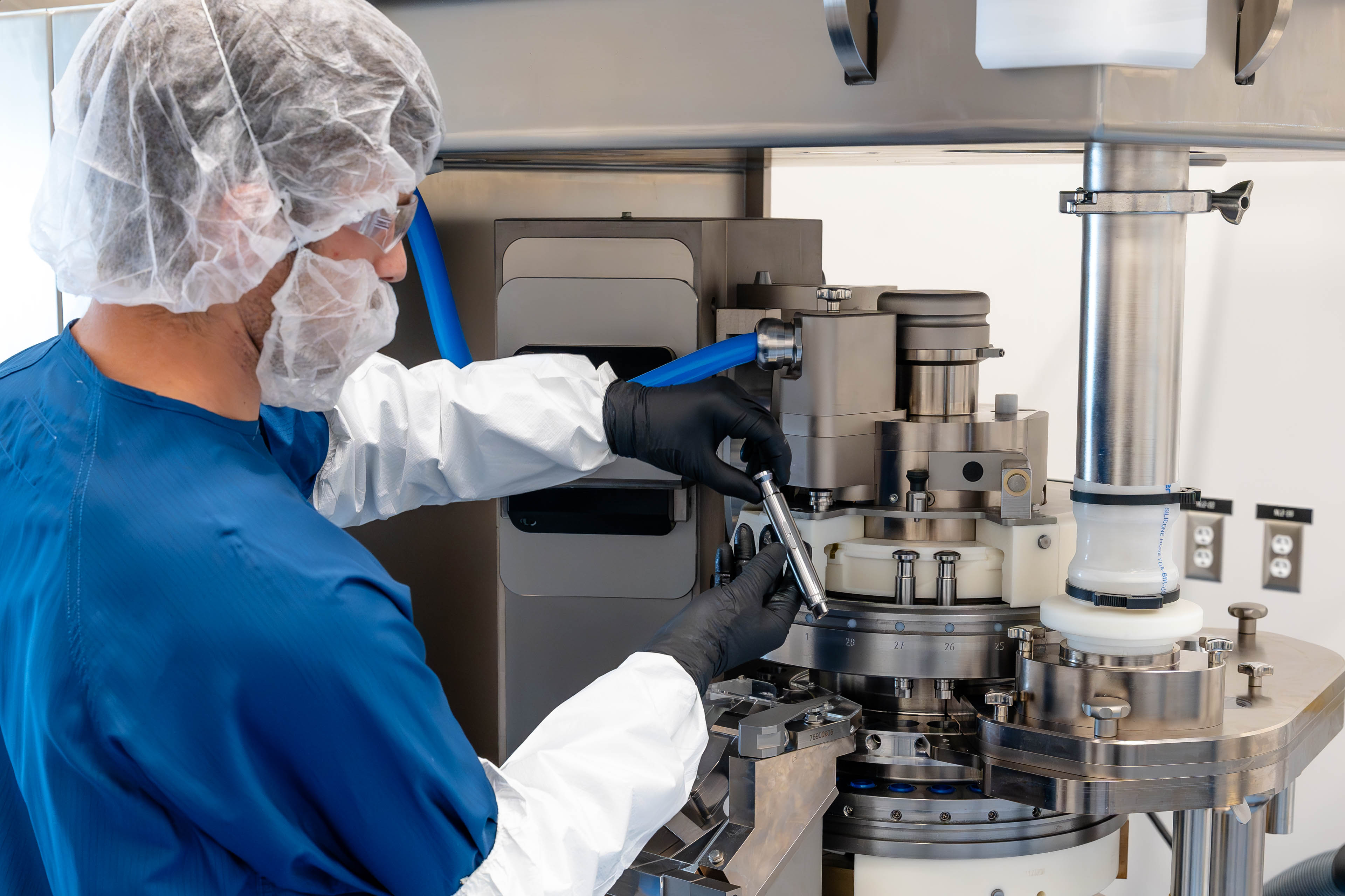 Seran technical manufacturing facility — pharmaceutical-grade clean room.